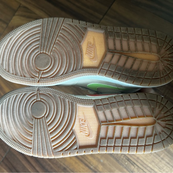 Nike Air Jordan 1 - Picture 8 of 8